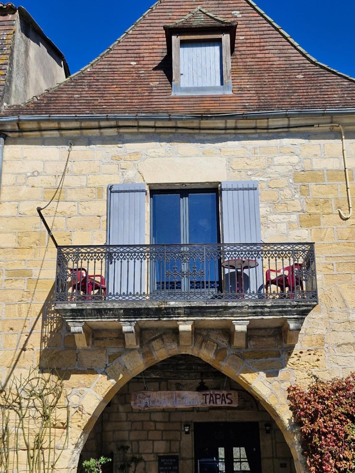 Eden Auberge Villefranche-du-Périgord Exteriör bild